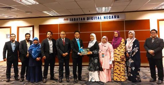 13 Mei 2024 | Kunjungan Hormat Daripada Delegasi Lembaga Minyak Sawit Malaysia (MPOB) Bertempat Di JDN Cyberjaya